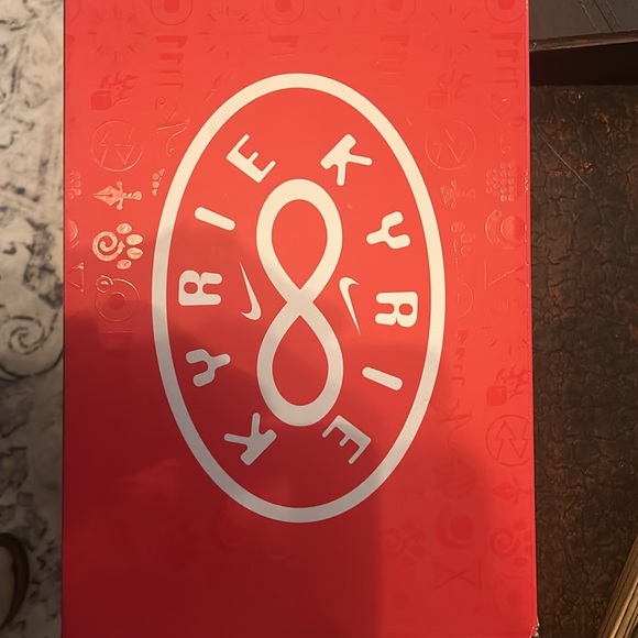 Kyrie Infinity - Picture 4 of 7